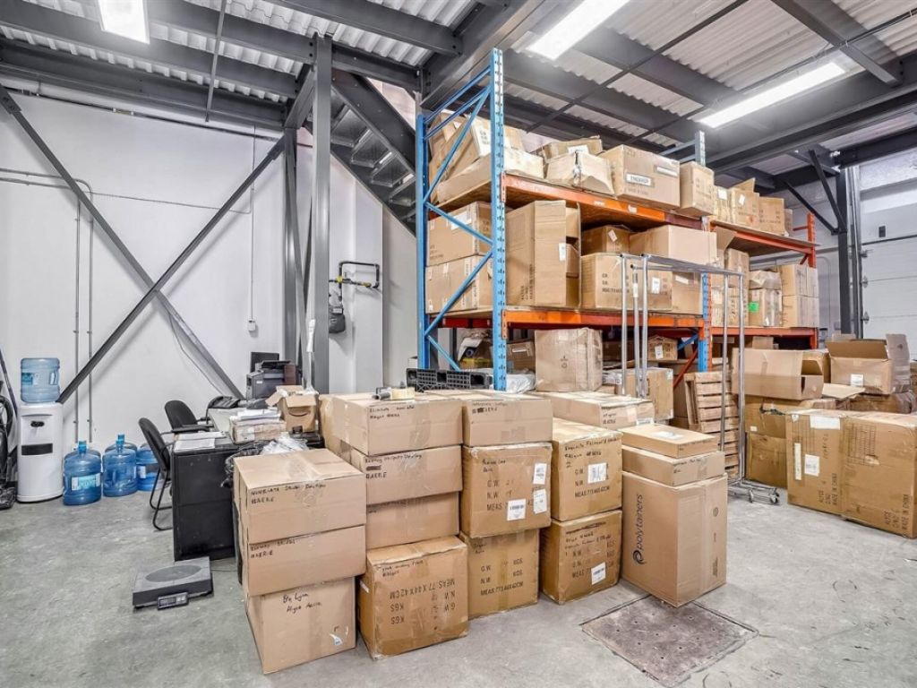 Condo industriel � vendre ou � louer � 4704 Rue Louis-B.-Mayer, Laval (Chomedey)