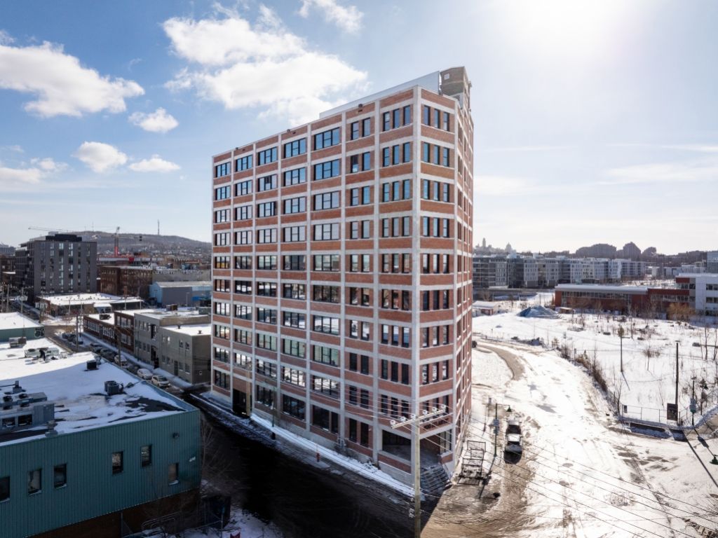 Bureaux loft � louer � Outremont-cl� en main