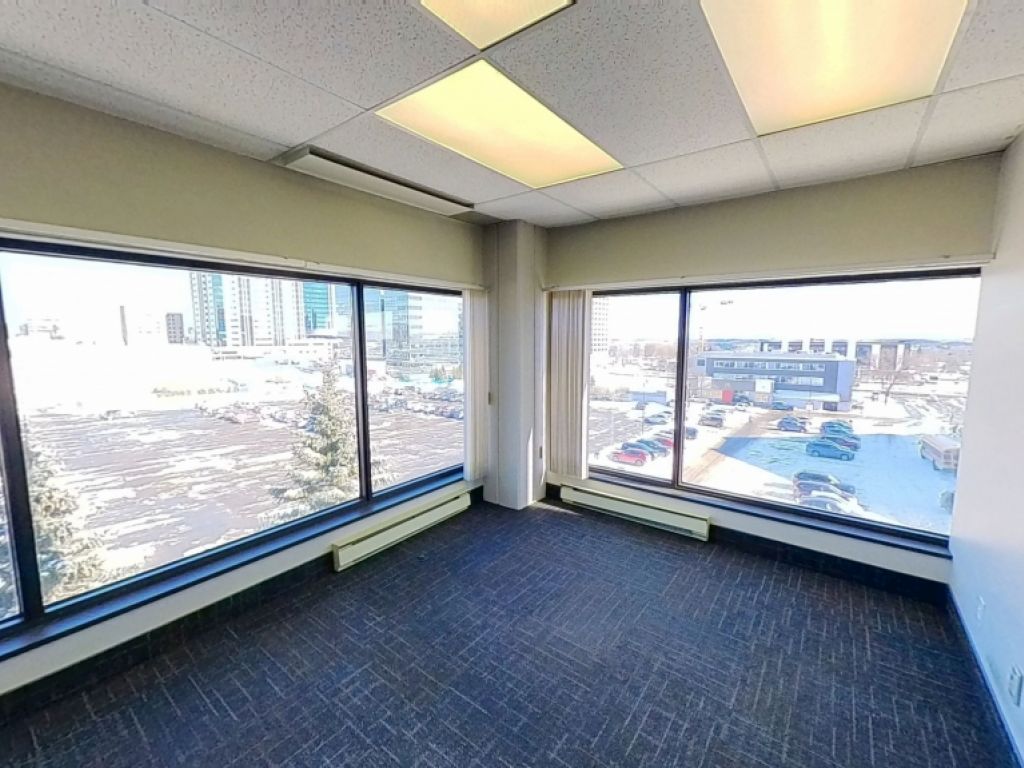 BUREAU � STE-FOY - 2954 BOUL. LAURIER