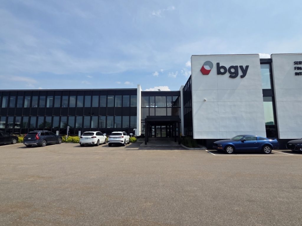 Espace bureau � rangement secteur Frank-Carrel