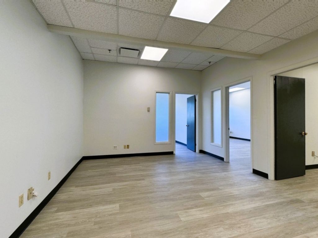 PLAZA LAVAL - STE-FOY - 888pc