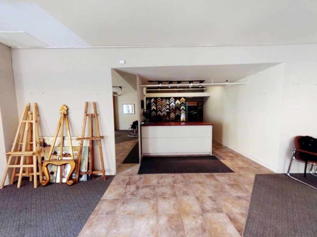 158 rue Saint-Paul- espace commercial