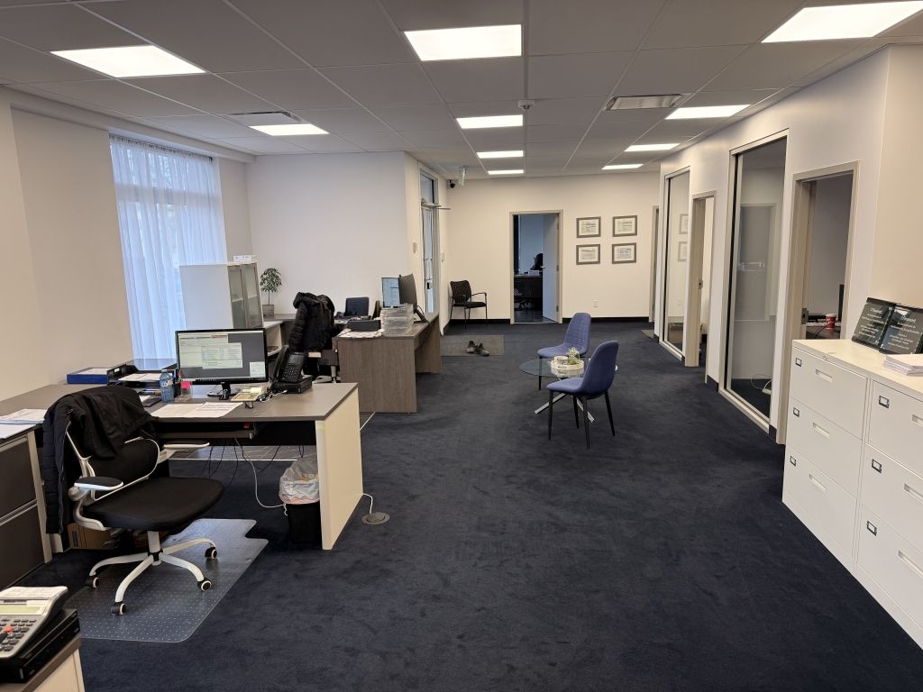 Bureaux � Louer 1600 pi. ca. - 7 rue Industrielle, Delson