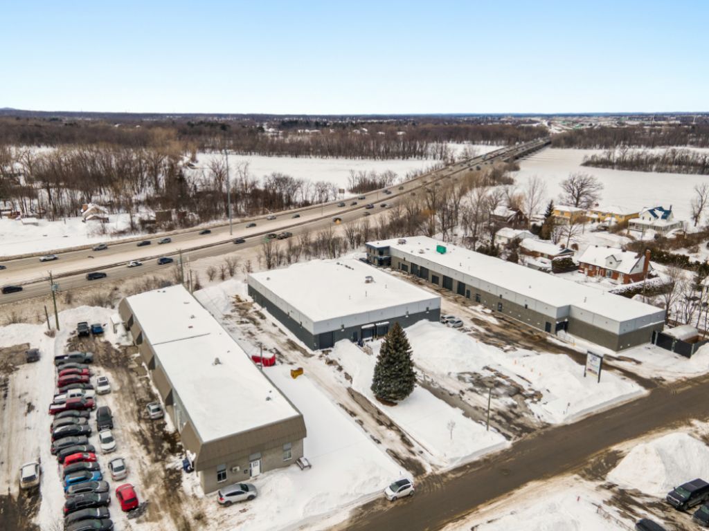 Espace industriel + Bureaux � louer