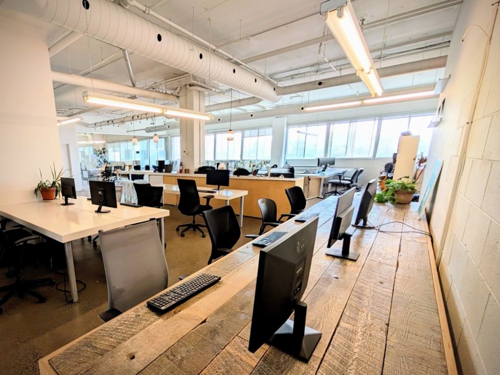 Espace de travail � partager * Disponible d�s maintenant 