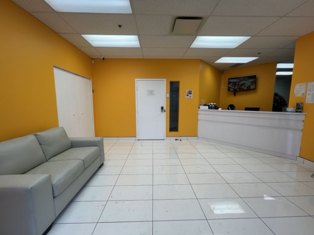 Espace commercial cl� en main