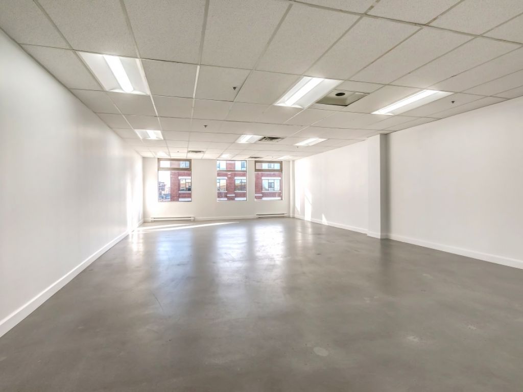 Loft-style Office spaces for rent-District Beaumont-6855 de l'�p�e