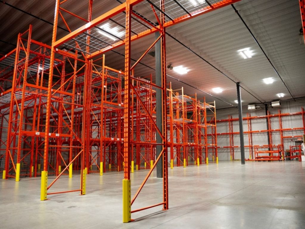 Bureau, showroom et entrep�t