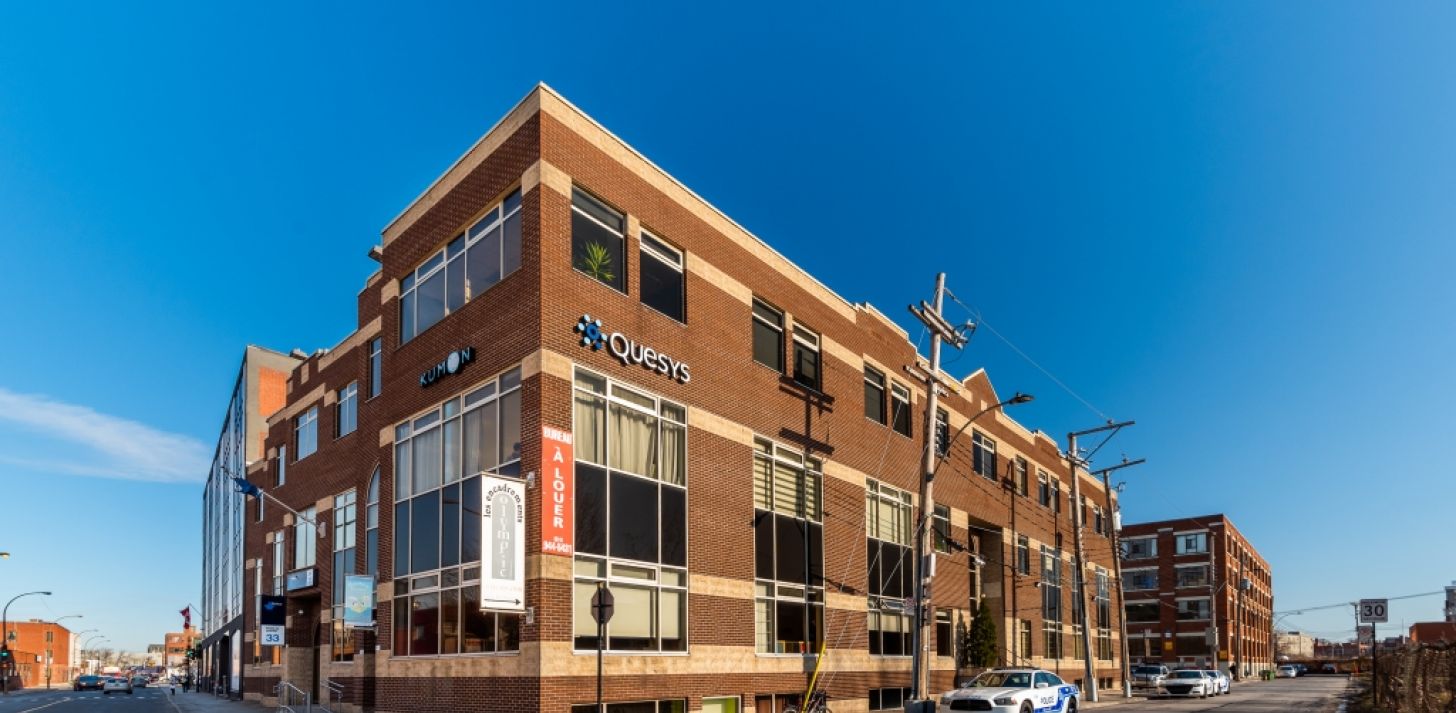 Loft-style Office spaces for rent-District Beaumont-6855 de l'&Eacute;p&eacute;e - Available