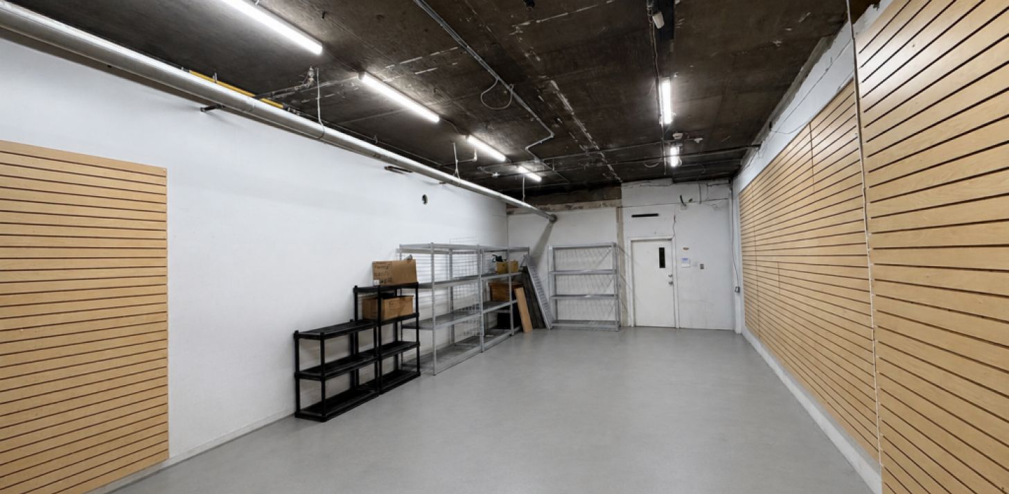 Petit Entrepot / ShowRoom a louer - &Agrave; louer