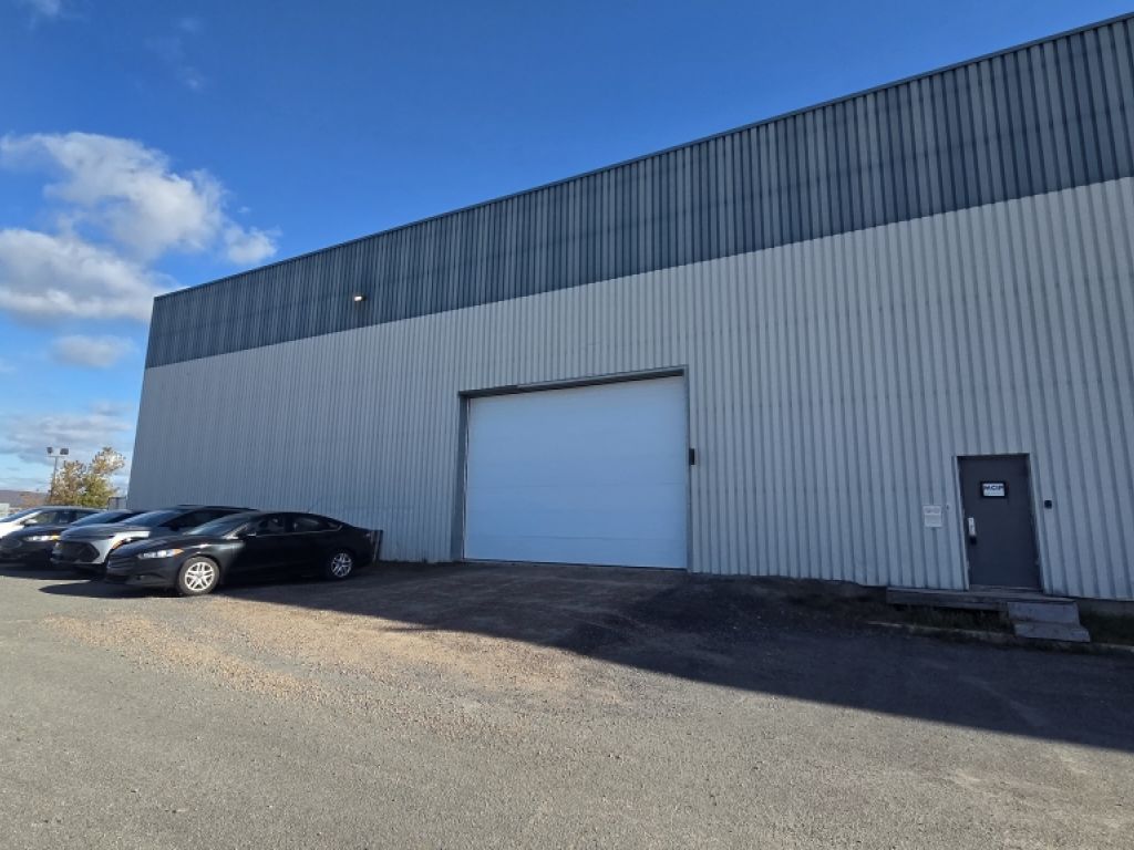 ENTREP�T - PARC INDUSTRIEL - ST-AUGUSTIN-DE-DESMAURES