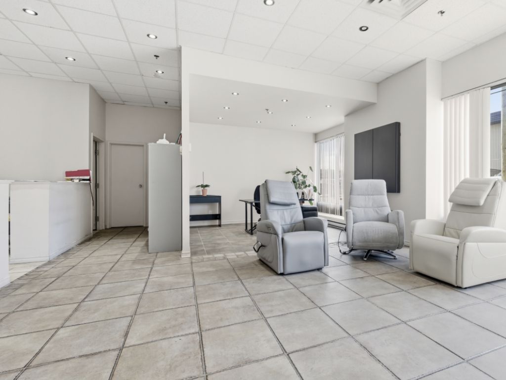 ESPACE POLYVALENT � LOUER