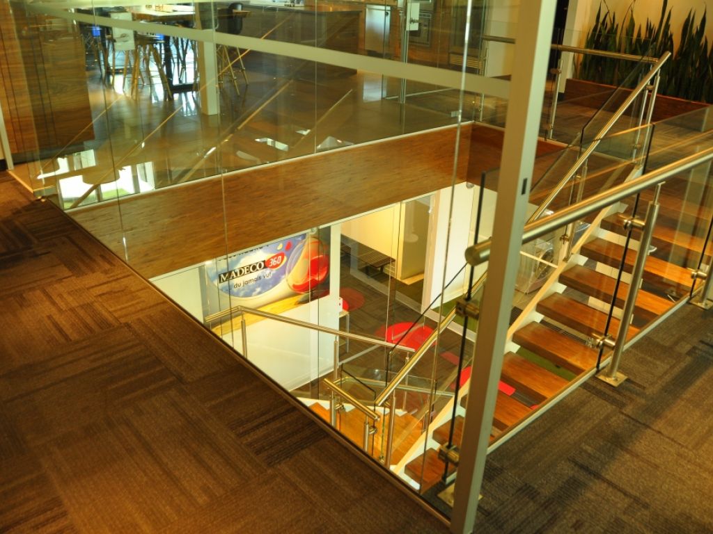 📍 Condo commercial � louer � 1er �tage � Laval, autoroute 440 Ouest