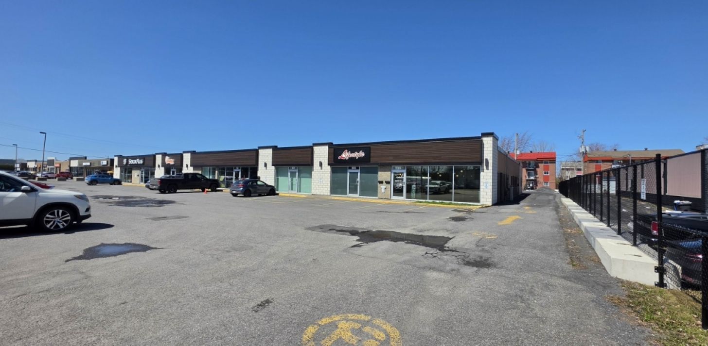 St-Jean-sur-Richelieu - Local &agrave; louer 2500 &agrave; 5000 pi/ca - &Agrave; louer