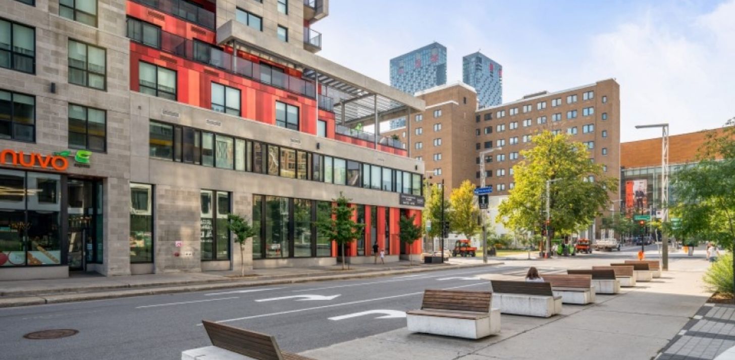 Espace commercial de coin &agrave; louer Quartier des spectacles - &Agrave; louer