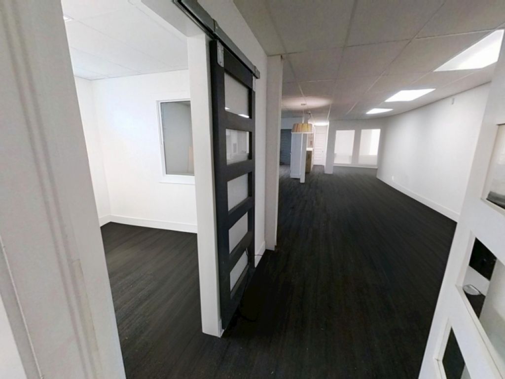 LOCAL 602 - LOCAL INDUSTRIEL � NEUVILLE