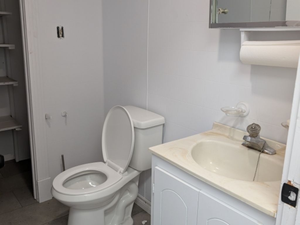 LOCAUX � LOUER ENTREPRENEURS/GESTIONNAIRES/CIE DE SERVICES