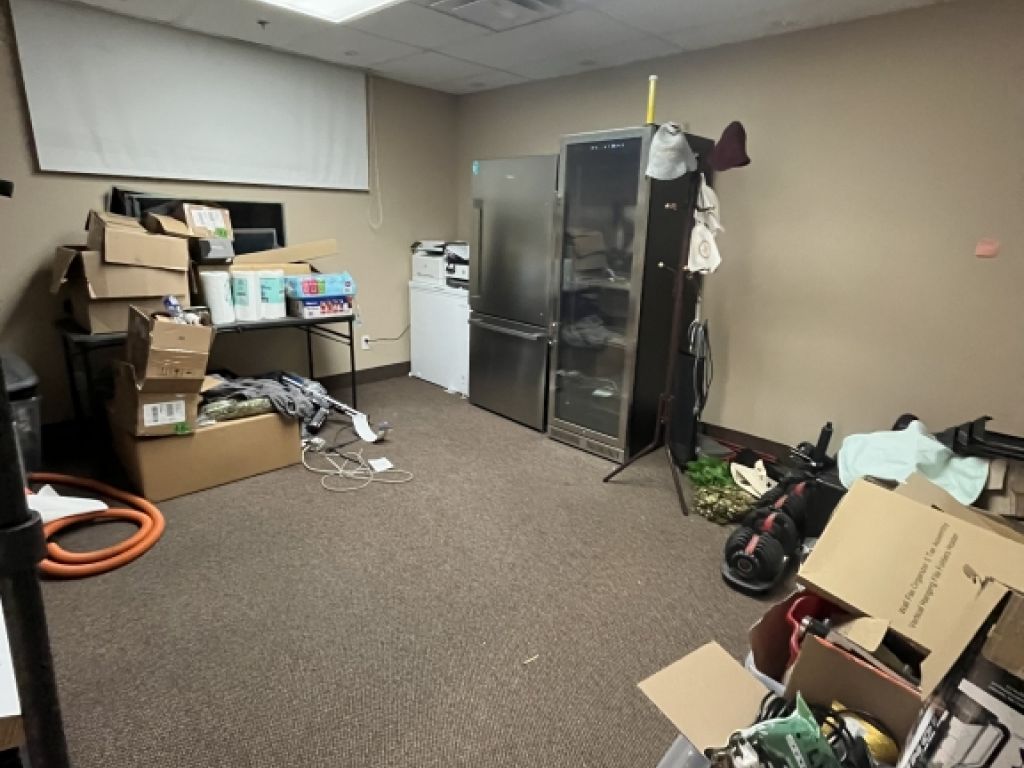 5,000 Sq. Ft. Warehouse for Lease � Sublease � Boucherville