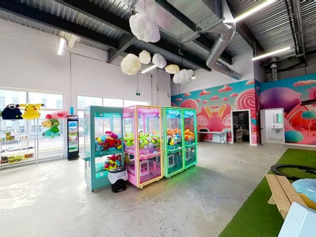 LOCAL COMMERCIAL - 2000 BOUL. WILFRID-HAMEL 