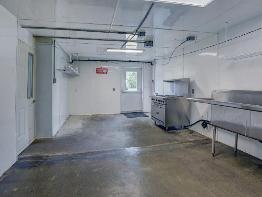 Fermette cl� en main sur 23 arpents en zone agricole