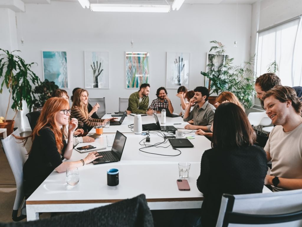 Espace de travail � partager * Disponible d�s maintenant 