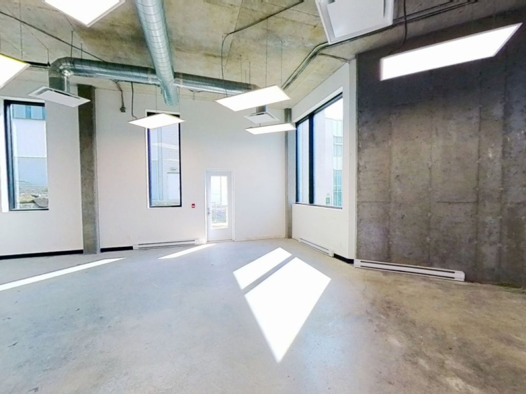 GRAND LOCAL COMMERCIAL LEBOURGNEUF