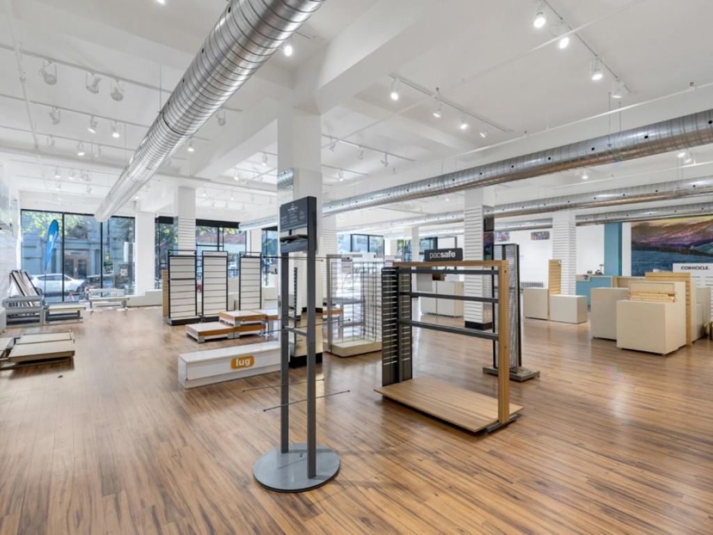 Local 8600 pc Coin Duluth / St-Laurent Montr�al Plateau