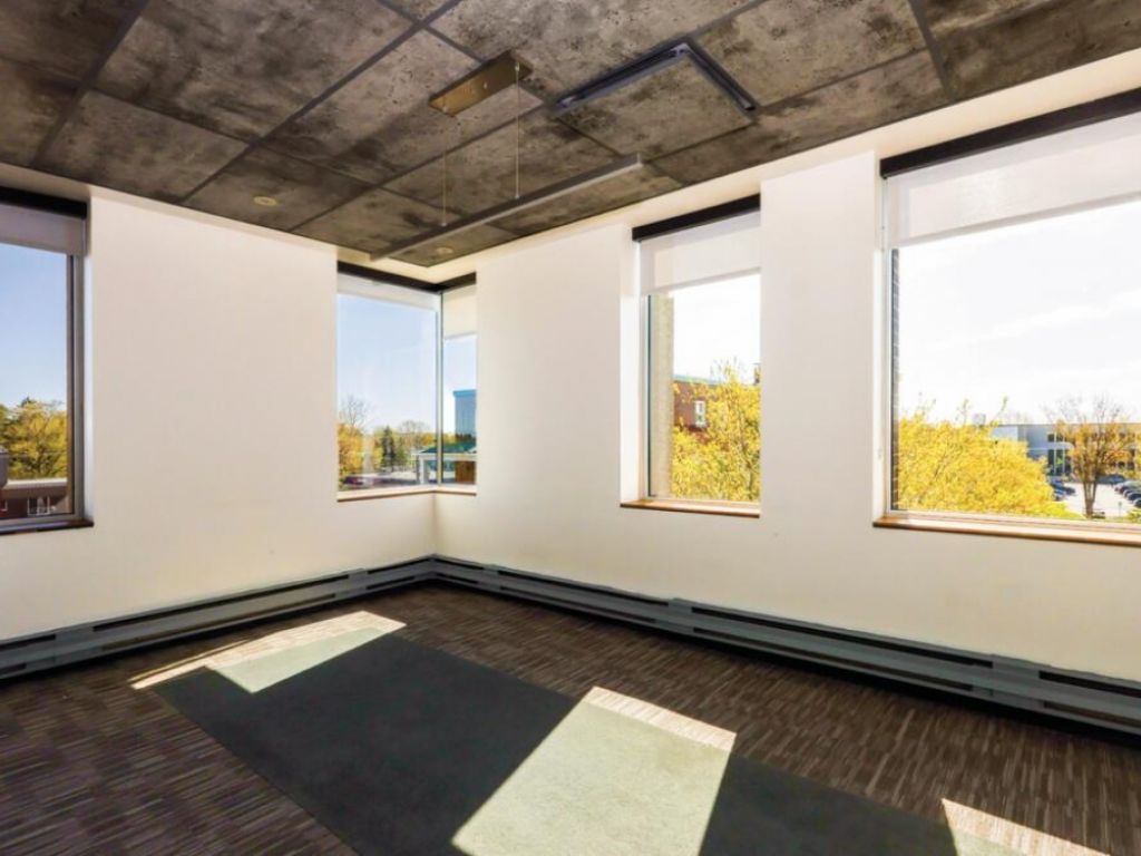 Espaces commerciaux et bureaux � louer