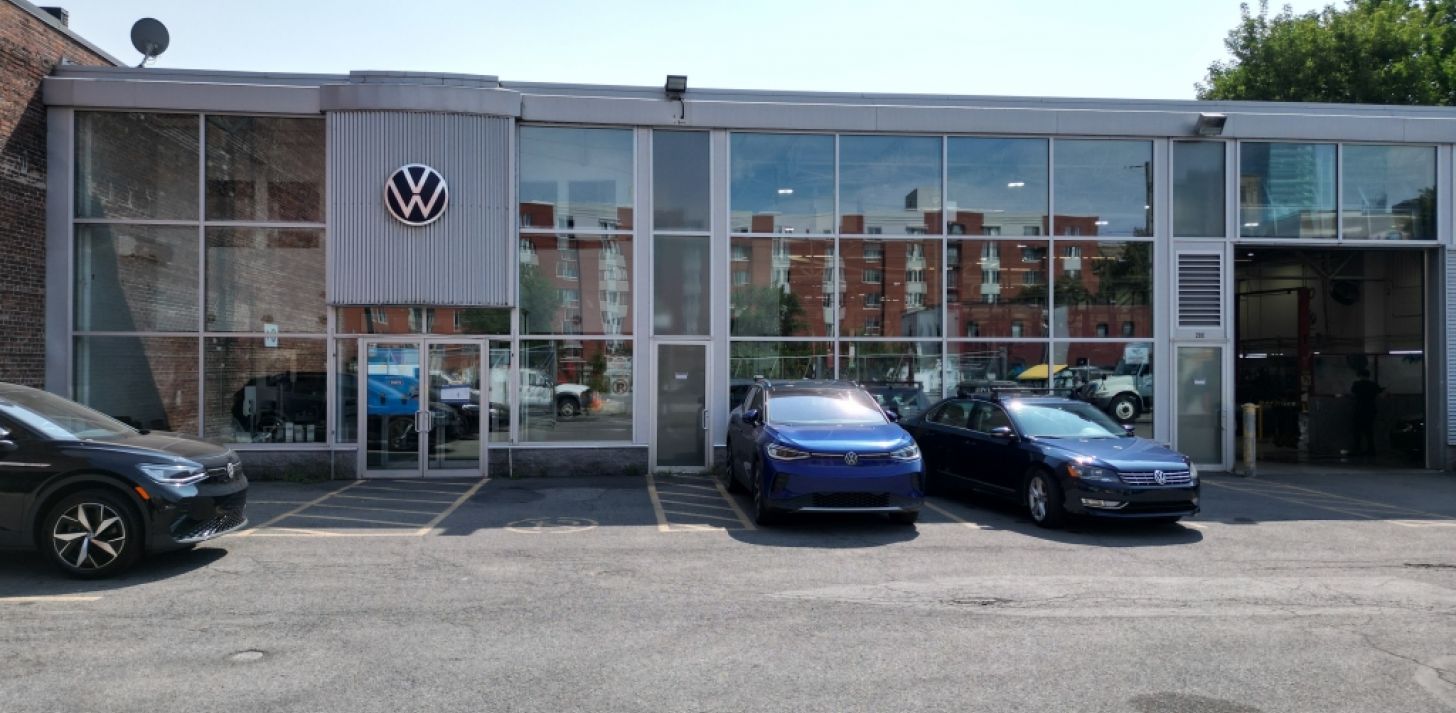 Espace commercial Griffintown-concessionnaire  - &Agrave; louer