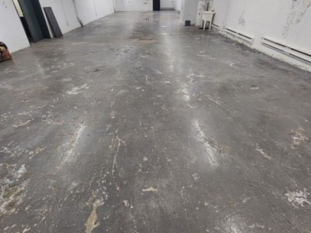 Local industriel l�ger � louer dans Villeray!