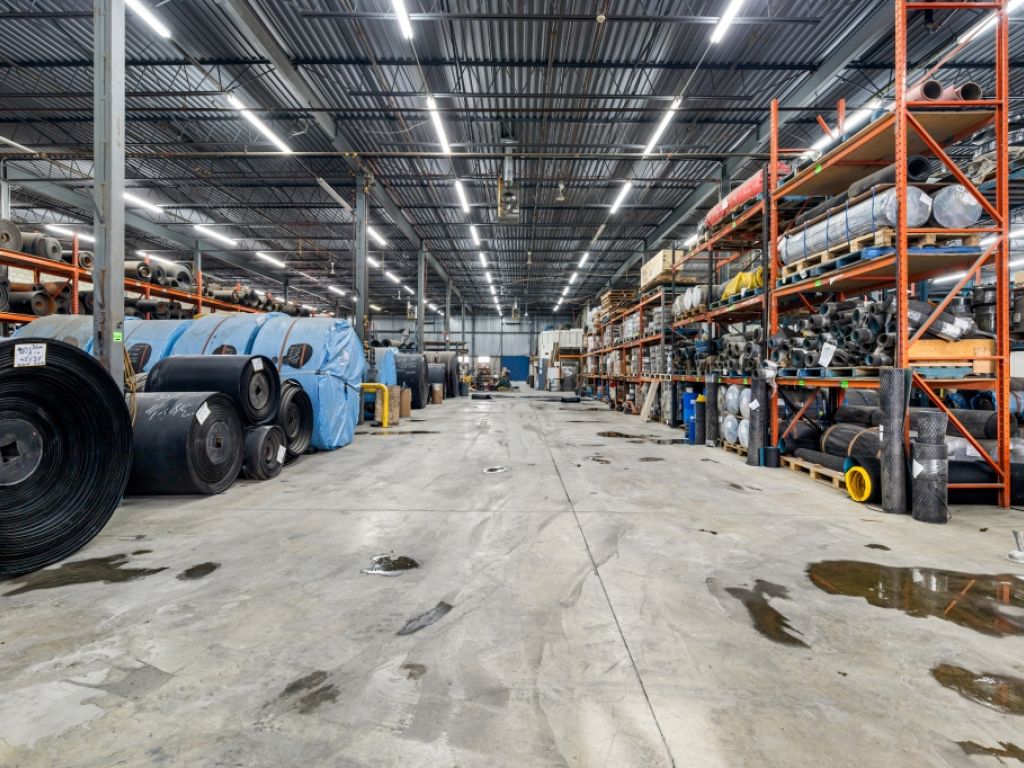 Espace industriel � louer, 