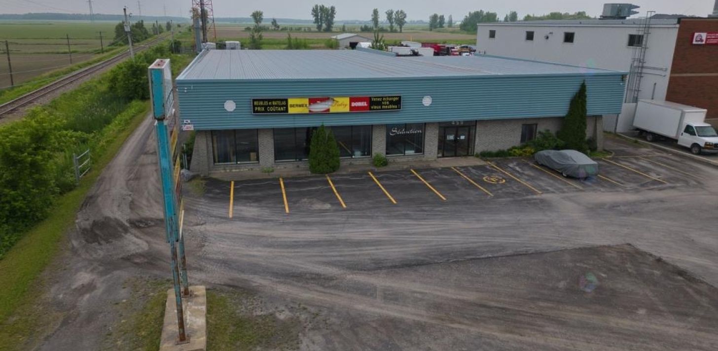 Propri&eacute;t&eacute; unique aux possibilit&eacute;s infinies dans Lanaudi&egrave;re - &Agrave; vendre