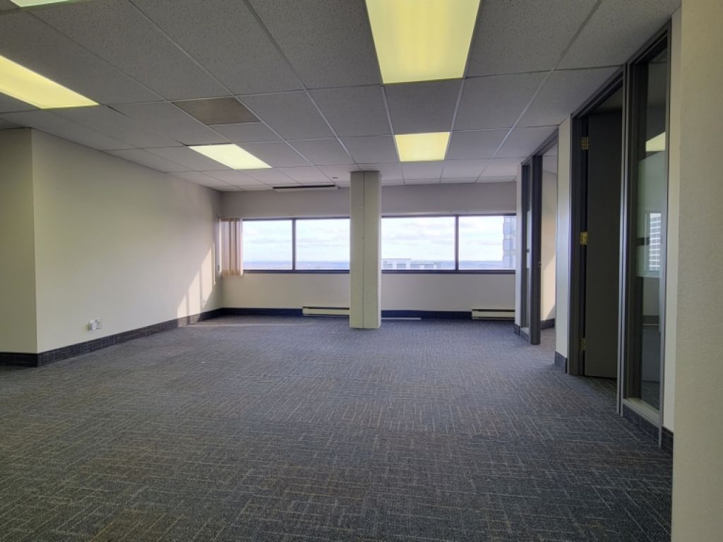 BUREAU � STE-FOY - 2954 BOUL. LAURIER