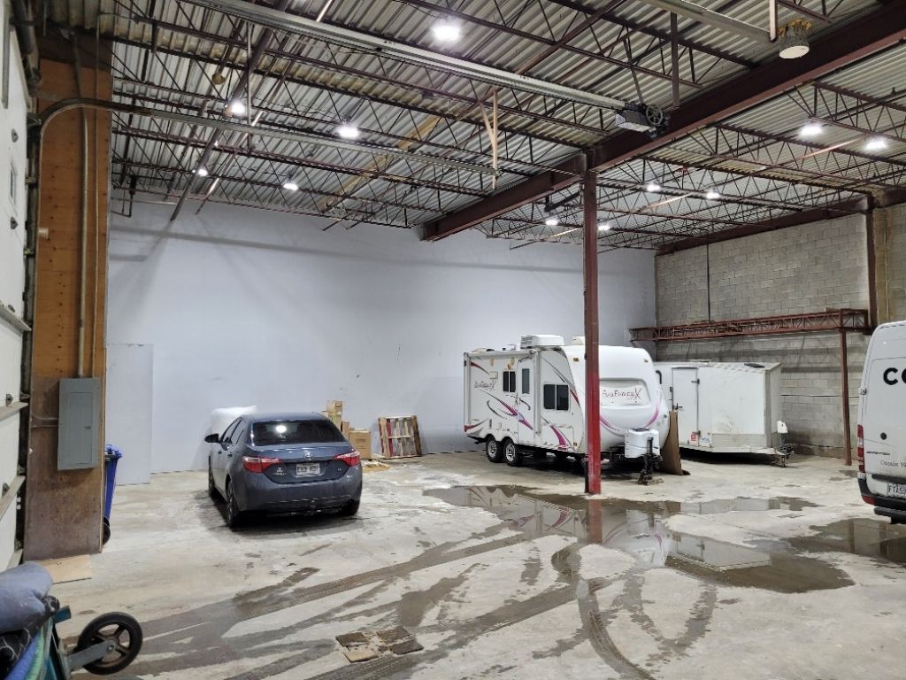 Local commercial ou industriel l�ger