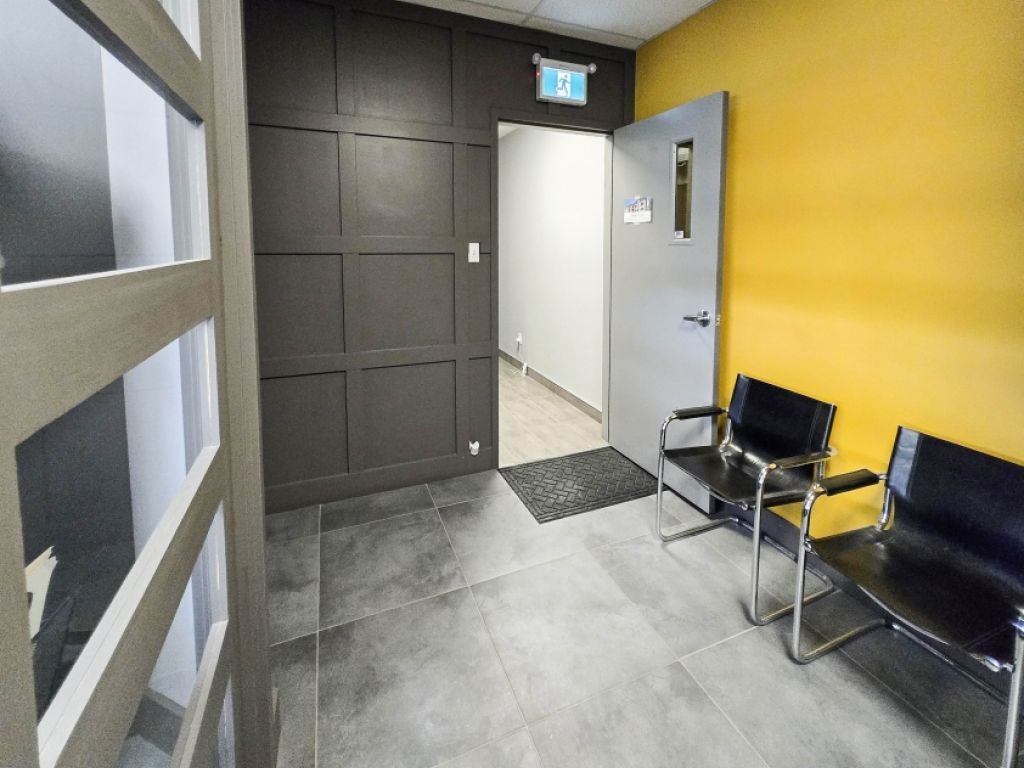 Espace bureau et commercial 1000 � 16000 pc Chambly