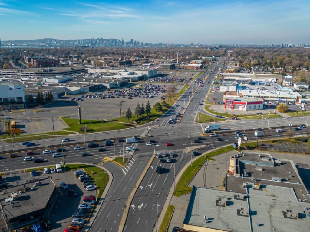 Espace commercial et bureaux � louer Brossard