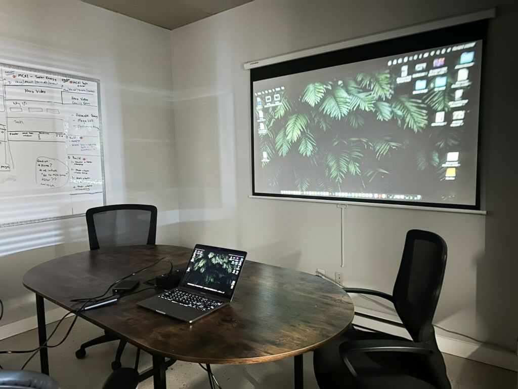 Espaces de bureaux flexibles, de coworking et d'entrep�ts | Saint-Laurent | � partir de 99 $