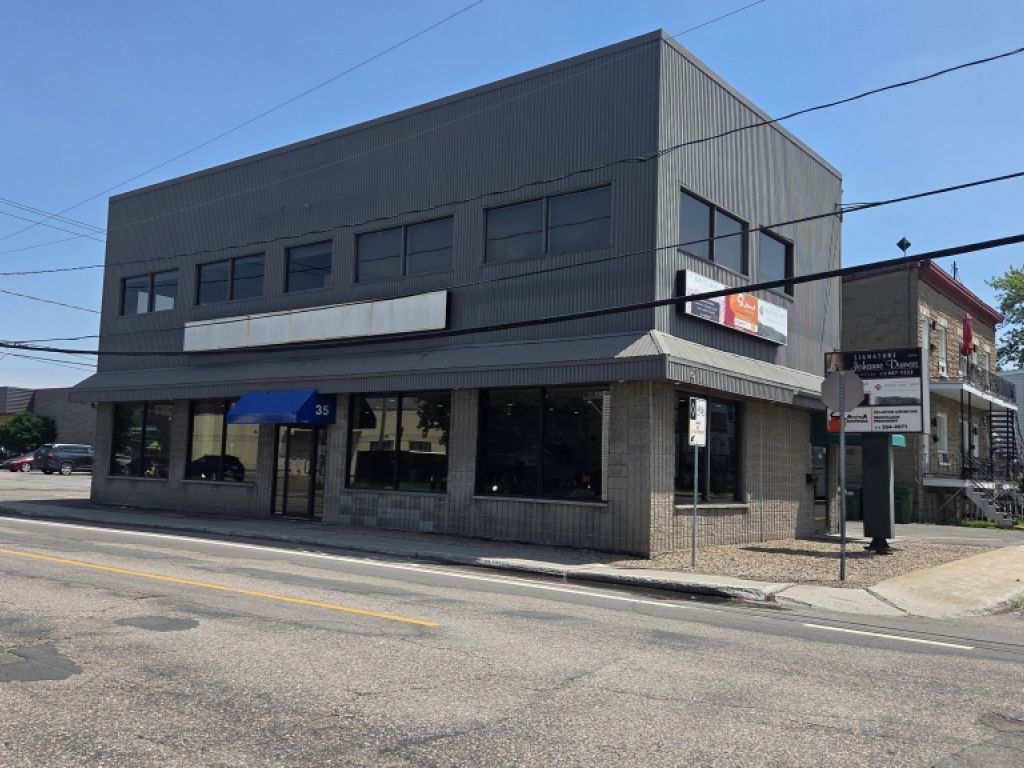 Espace commercial secteur Vanier � pr�s de Soumande