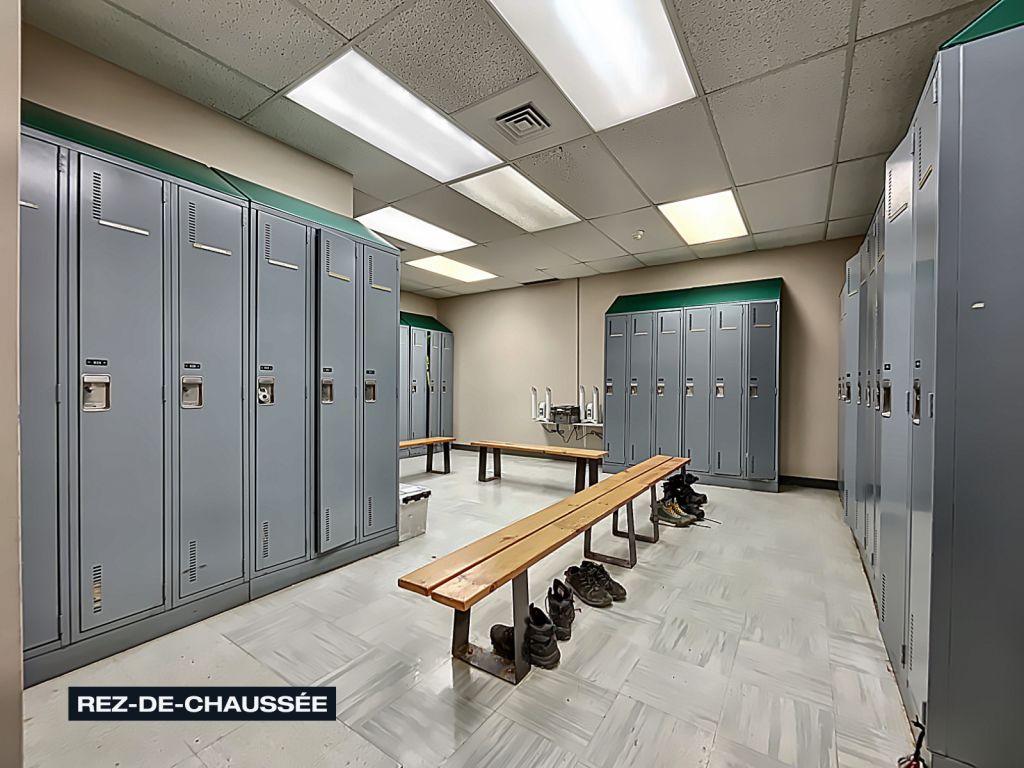 Local Industriel/Commercial � louer - Jonqui�re - 400 � 10 500 pi2 