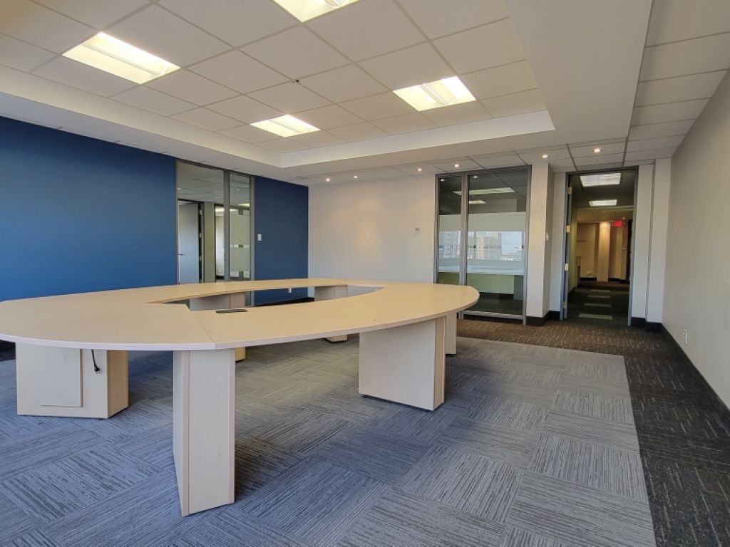 BUREAU � STE-FOY - 2954 BOUL. LAURIER