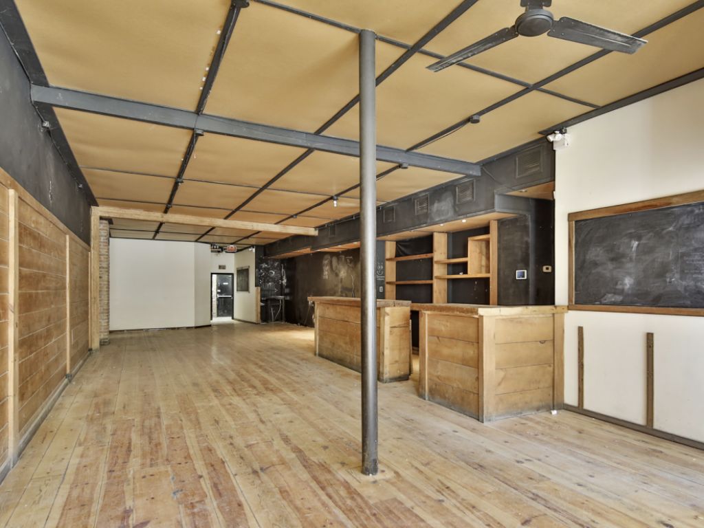 Local commercial � louer