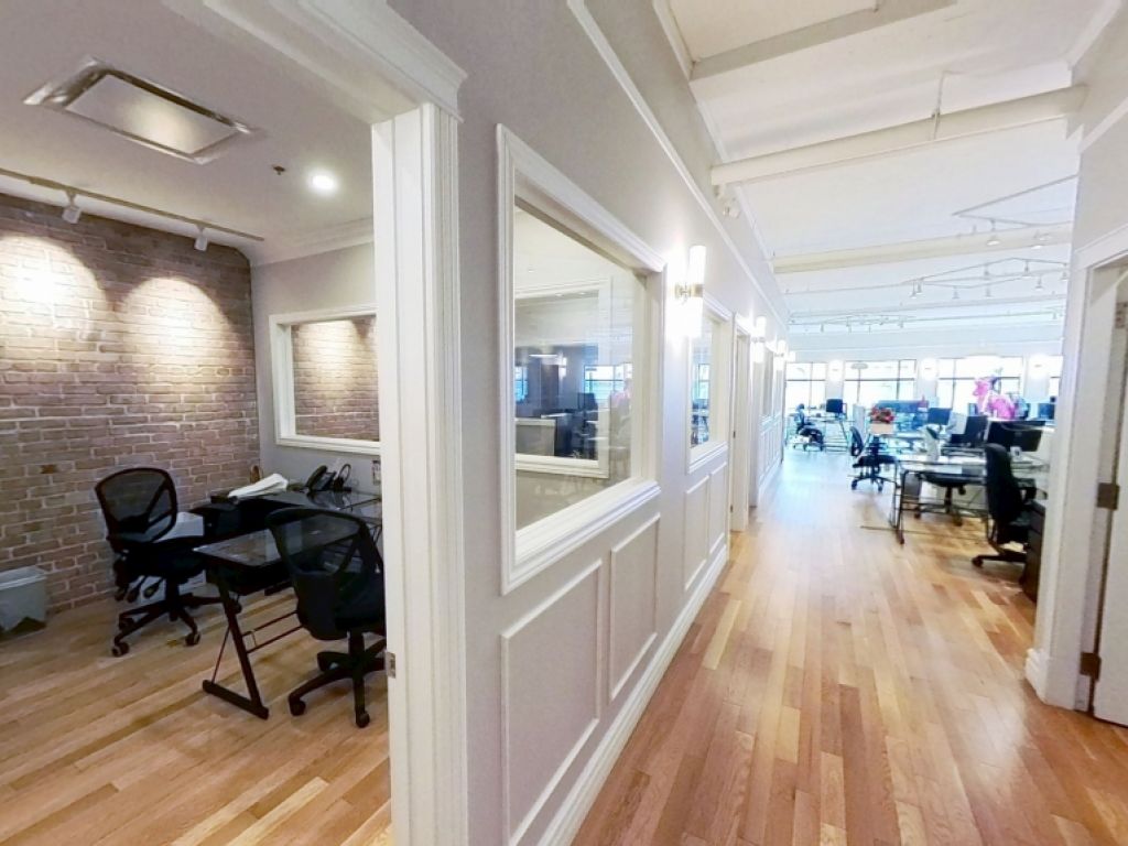 Bureau haut de gamme � sous-louer � Saint-Roch