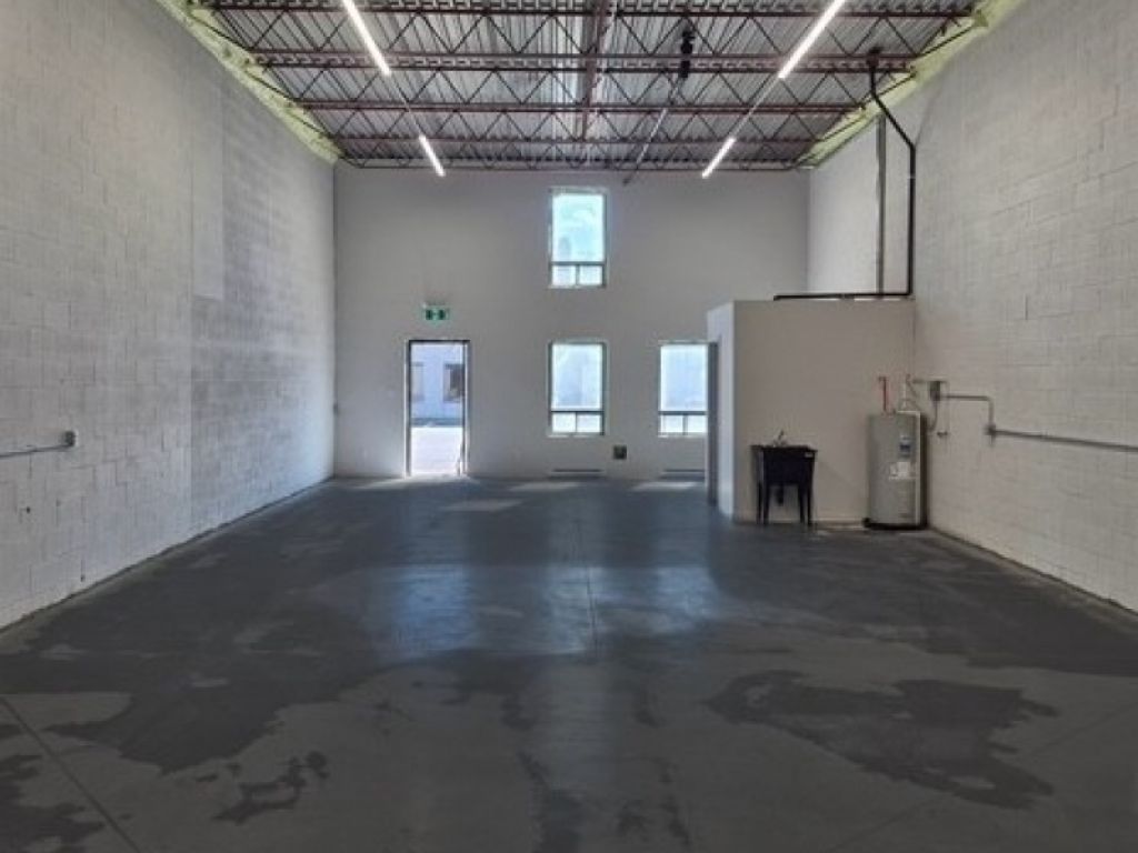 Local industriel r�nov�