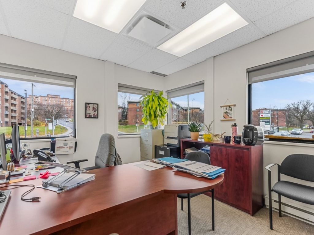 SAINTE-FOY - BUREAU 1800pc