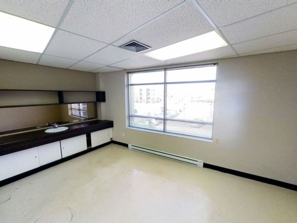 BUREAU SECTEUR MAIZERET - CENTRE MAILLOUX - 2 100 pc