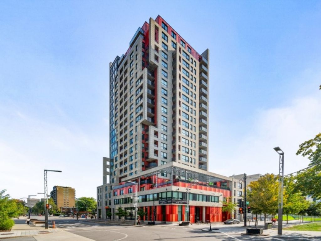 Espace commercial de coin � louer Quartier des spectacles