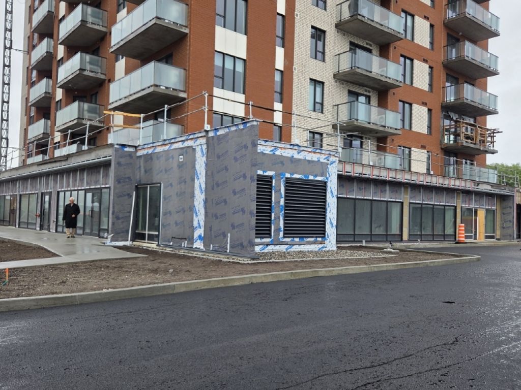 Local commercial � louer � L�vis � Le Rinfret, 5355, boulevard Guillaume-Couture, espace commercial 1