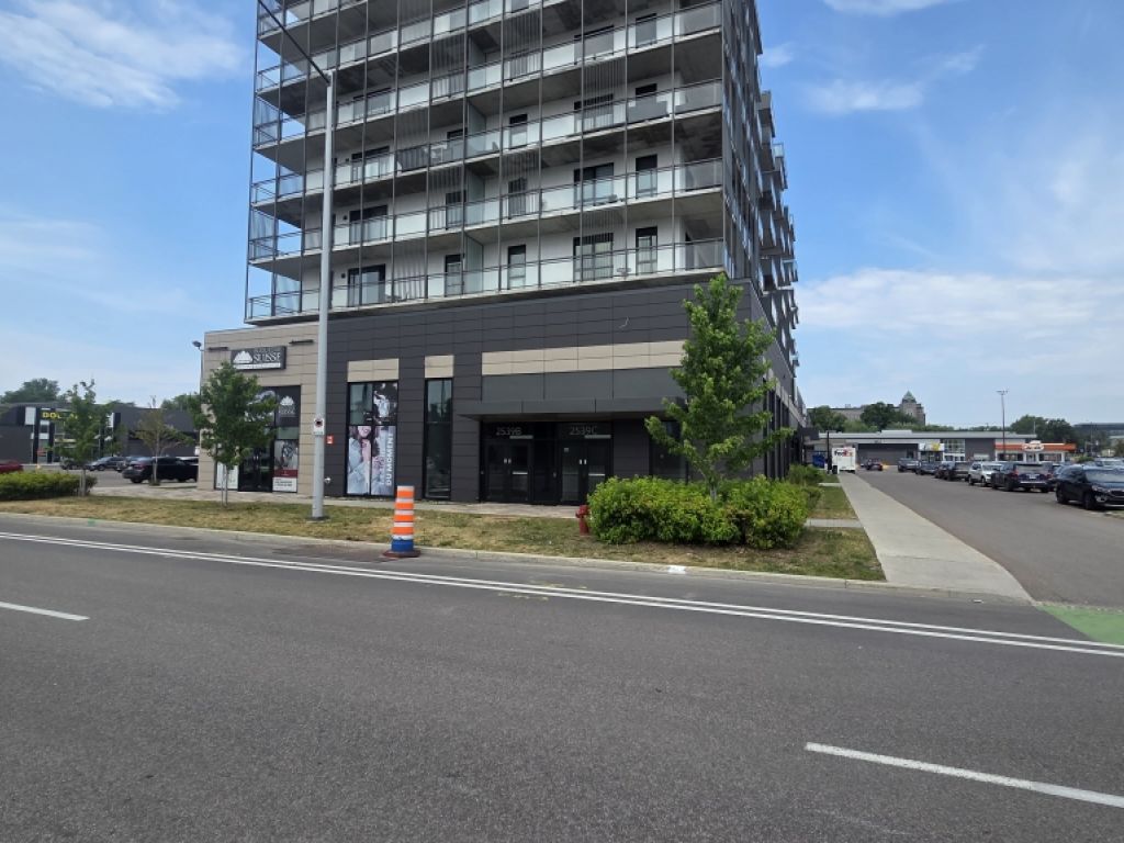 Local commercial � louer � Beauport � 2539, boulevard Sainte-Anne, local 2539C