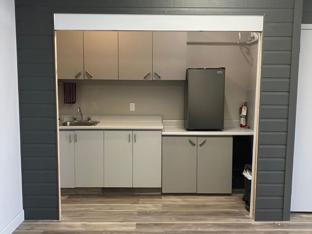 Local Commercial Bouvier-Lebourgneuf-Quebec 900pi2