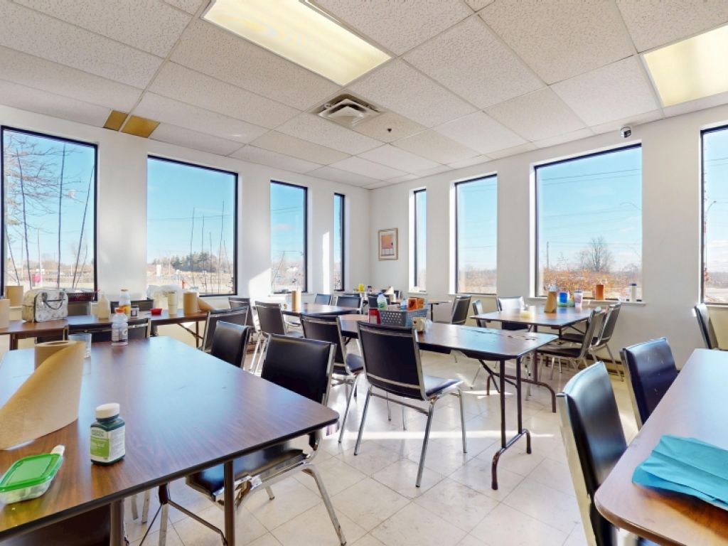 Local industriel � louer | Boisbriand | +50 000 PI�